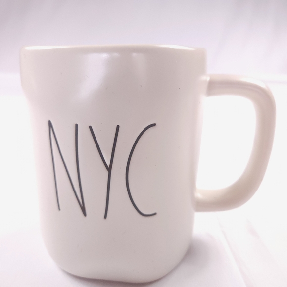 Rae Dunn NYC Cream and Black Mug - Picture 1 of 6